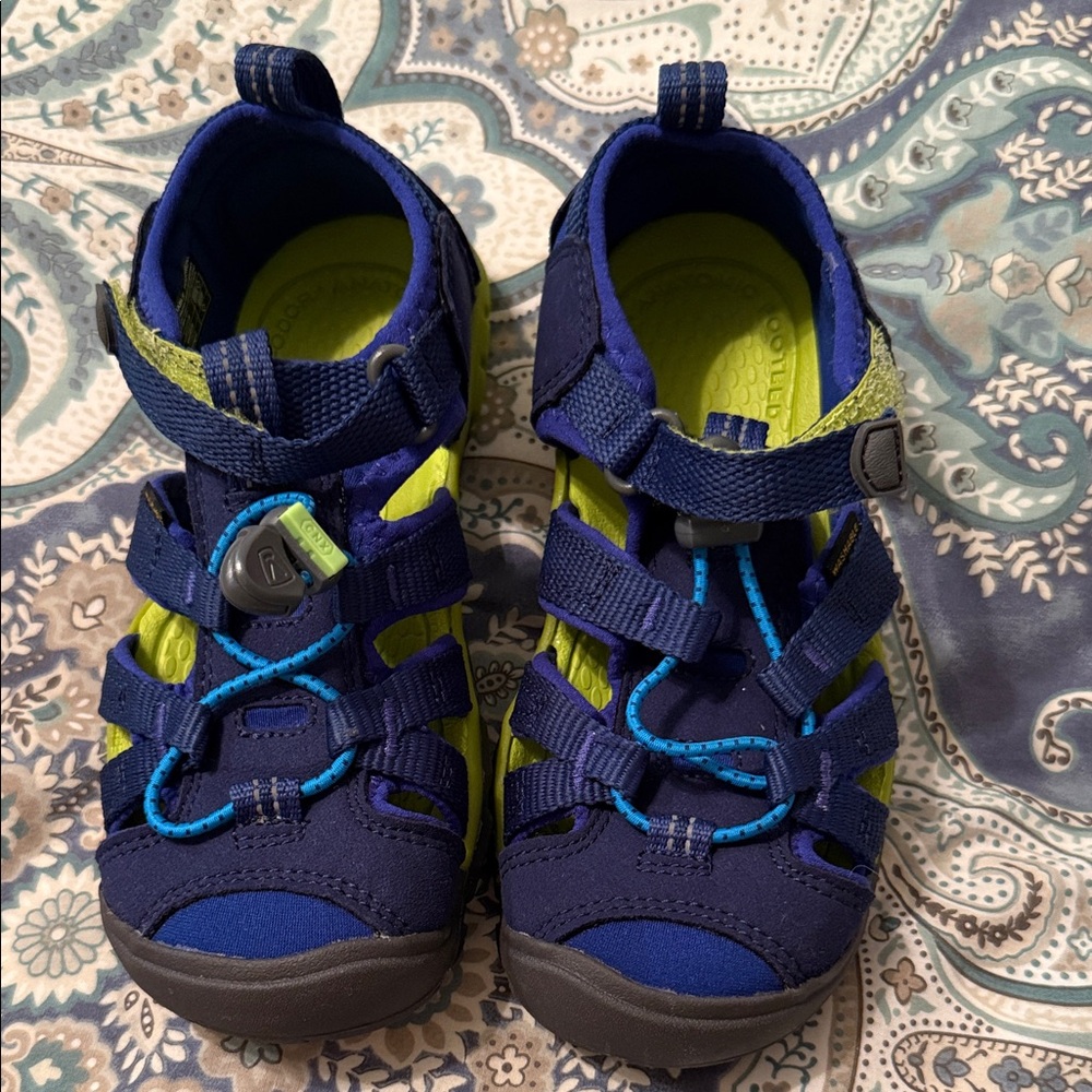 Kids Blue and Green Keens